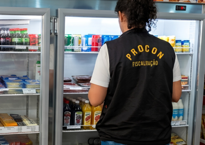 Pesquisa do Procon compara os pre&ccedil;os da cesta b&aacute;sica entre agosto de 2025 e 2026 e aponta diferen&ccedil;as expressivas entre estabelecimentos.
