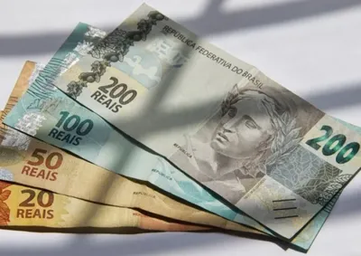 Receita Federal liberou nesta segunda-feira (24) a consulta ao quarto lote; pagamento ser&aacute; realizado em 31 de agosto.
