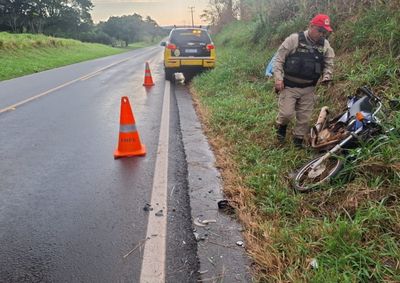 Homem de 49 anos foi socorrido pelo SAMU e encaminhado ao hospital; motocicleta foi liberada &agrave; fam&iacute;lia.