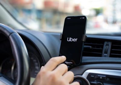 Novo limite amplia as op&ccedil;&otilde;es de ve&iacute;culos para profissionais da cidade e tamb&eacute;m contempla mais modelos h&iacute;bridos.