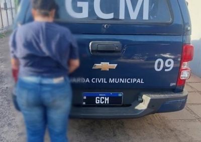 Segundo a GCM, suspeita danificou portas e um rel&oacute;gio da unidade hospitalar e teria desferido um soco contra um enfermeiro durante a ocorr&ecirc;ncia.