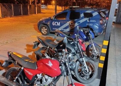 Fiscaliza&ccedil;&atilde;o realizada pela GCM, com apoio da Pol&iacute;cia Militar, tamb&eacute;m resultou em nove autos de infra&ccedil;&atilde;o entre sexta-feira (21) e s&aacute;bado (22).