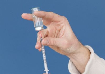 
Al&eacute;m da atualiza&ccedil;&atilde;o das vacinas, unidades de sa&uacute;de ter&atilde;o consultas, testes r&aacute;pidos e outros atendimentos dentro das a&ccedil;&otilde;es do Agosto Azul.