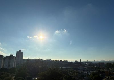 Segundo o Simepar, segunda (24) e ter&ccedil;a-feira (25) ser&atilde;o de tempo seco; na quarta (26), chance de chuva chega a 90%.