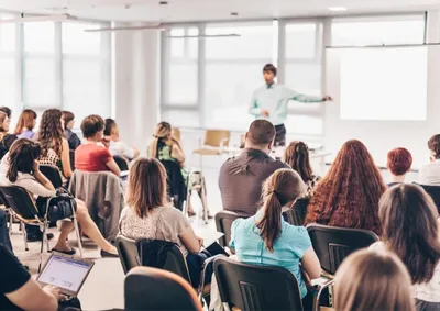 Forma&ccedil;&otilde;es presenciais come&ccedil;am em setembro e outubro; interessados j&aacute; podem registrar interesse para participar.