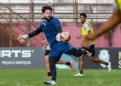 Nota oficial foi divulgada nesta quarta-feira (30) ap&oacute;s circula&ccedil;&atilde;o de informa&ccedil;&otilde;es sobre um suposto fechamento do Atl&eacute;tico Clube Paranava&iacute;.
