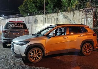 Segundo a Pol&iacute;cia Militar, uma equipe da ROCAM realizou a abordagem do ve&iacute;culo, que era conduzido por um homem de 44 anos.