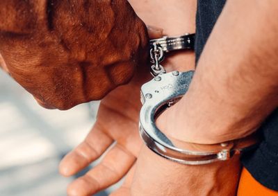 Abordagem ocorreu durante patrulhamento da Pol&iacute;cia Militar na Vila Oper&aacute;ria, em Paranava&iacute;.