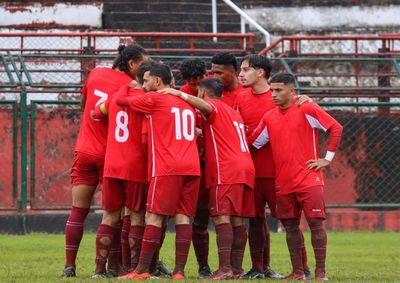  Em uma partida disputada at&eacute; os minutos finais, o Vermelhinho conquistou a vit&oacute;ria e confirmou a classifica&ccedil;&atilde;o na competi&ccedil;&atilde;o.
