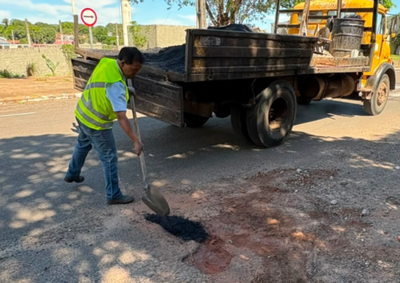 Equipes da Secretaria de Infraestrutura voltaram &agrave;s ruas para recuperar trechos danificados pelas chuvas.

