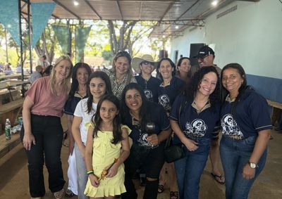 Programa&ccedil;&atilde;o na Capela S&atilde;o Jos&eacute; teve futebol su&iacute;&ccedil;o, Santa Missa, almo&ccedil;o, leil&atilde;o e m&uacute;sica sertaneja.