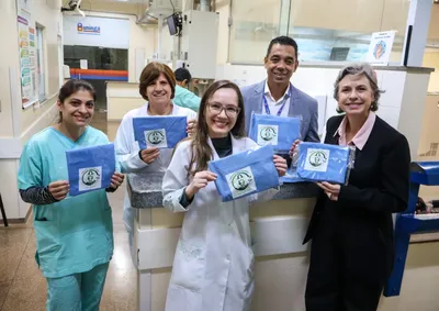Projeto Ciclo Reverso reaproveita mantas utilizadas na prote&ccedil;&atilde;o de instrumentos e transforma material em ecobags, estojos e outros produtos.