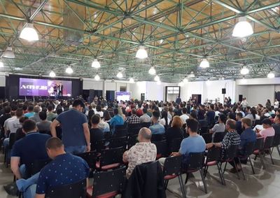 Evento ser&aacute; realizado nos dias 24 e 25 de outubro, com 13 equipes desafiadas a desenvolver solu&ccedil;&otilde;es inovadoras para o com&eacute;rcio.