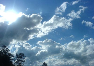 Segundo o Simepar, temperaturas chegam aos 31&deg;C na quinta-feira (8); sexta (9) tem 98% de chance de chuva e 7 mm previstos.