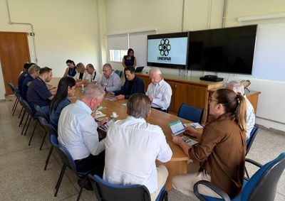 Reuni&atilde;o apresentou as etapas para implanta&ccedil;&atilde;o do curso, do processo seletivo ao in&iacute;cio das aulas, e a estrutura do campus.