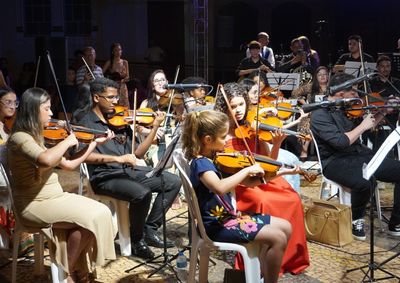 Parceria in&eacute;dita com a Associa&ccedil;&atilde;o Prel&uacute;dio oferece vagas de violino, viola erudita, violoncelo e teclado para a comunidade de Pen&aacute;polis