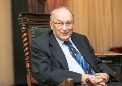 Jurista esclarece que o texto constitucional garante ao Senado poderes judiciais para investigar os ministros do Supremo