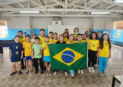 Unidades de ensino em Pen&aacute;polis promovem atividades pedag&oacute;gicas e decora&ccedil;&otilde;es tem&aacute;ticas com a participa&ccedil;&atilde;o de cerca de cinco mil estudantes