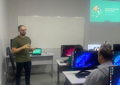 Entidades parceiras da Secretaria de Desenvolvimento Social participam de curso sobre o uso &eacute;tico e seguro de novas ferramentas digitais