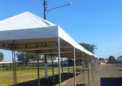 Evento gratuito ter&aacute; transmiss&atilde;o ao vivo de jogo da sele&ccedil;&atilde;o brasileira em tel&atilde;o e pra&ccedil;a de alimenta&ccedil;&atilde;o decorada em Pen&aacute;polis