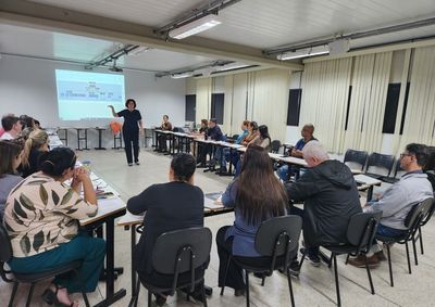Encontro conduzido pela Escola de Governo alinha metodologia entre cargos de chefia para definir as metas do setor nos pr&oacute;ximos anos