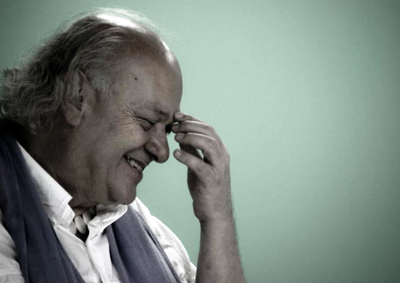Artista penapolense e ex-integrante do Secos e Molhados se apresenta neste s&aacute;bado no Teatro Municipal Maria Teresa Alves Viana