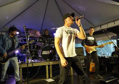 Evento gratuito re&uacute;ne quatro bandas locais em comemora&ccedil;&atilde;o ao Dia Mundial do Rock e conta com pra&ccedil;a de alimenta&ccedil;&atilde;o do fundo social