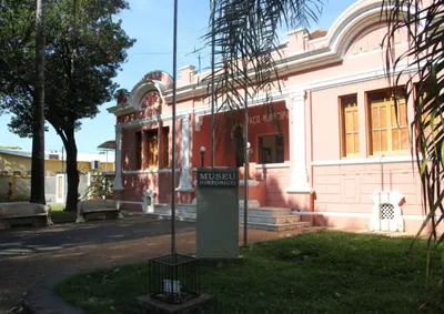 Encontro debate diretrizes do setor e a recomposi&ccedil;&atilde;o do conselho municipal para fortalecer a&ccedil;&otilde;es como Munic&iacute;pio de Interesse Tur&iacute;stico