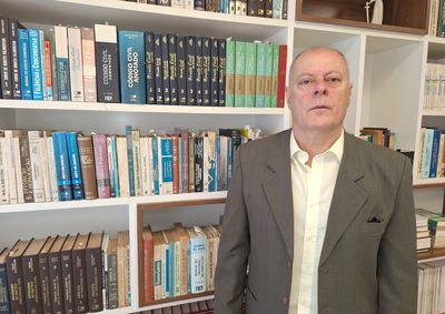 Sess&atilde;o solene em Pen&aacute;polis homenageia profissional indicado pela OAB por seus 35 anos de atua&ccedil;&atilde;o na &aacute;rea jur&iacute;dica