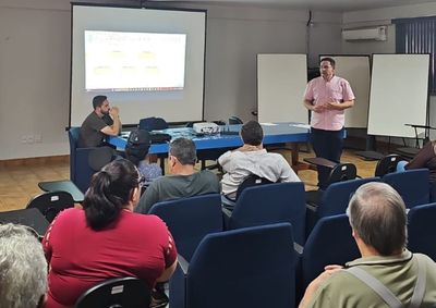 Reuni&atilde;o em Ara&ccedil;atuba tamb&eacute;m tratou do controle das m&aacute;quinas da Patrulha Agr&iacute;cola Mecanizada cedidas &agrave;s associa&ccedil;&otilde;es rurais