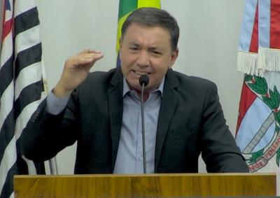 Vereador se disse incr&eacute;dulo com quase tr&ecirc;s anos de obras e anunciou visita ao local para verificar a situa&ccedil;&atilde;o