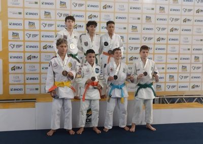 Gabriel Gon&ccedil;alves Lima, de 12 anos, foi destaque na categoria at&eacute; 45 quilos no Campeonato Brasileiro Sub-13, disputado em Macap&aacute;