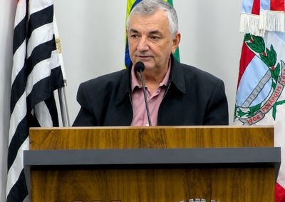Requerimento aprovado pela c&acirc;mara solicita dados sobre arrecada&ccedil;&atilde;o, autua&ccedil;&otilde;es e poss&iacute;veis melhorias no sistema de estacionamento rotativo