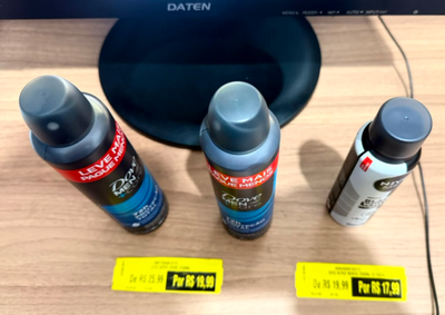 Indiv&iacute;duo foi flagrado pelo sistema de monitoramento escondendo produtos junto a uma cadeira de rodas e saiu sem pagar