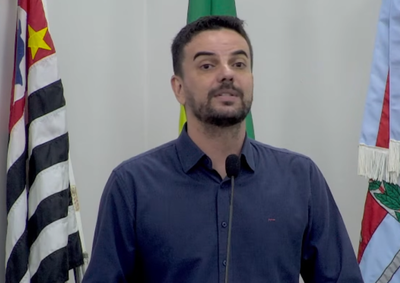 Na sess&atilde;o desta segunda-feira (17), vereador de Pen&aacute;polis afirmou que &eacute; preciso escolher quem tem rela&ccedil;&atilde;o com o munic&iacute;pio e enviou recursos
