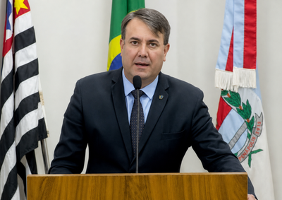 Proposta do vereador J&uacute;lio Caetano aprovada por unanimidade solicita &agrave; ARTESP estudos para implantar o DUF na pra&ccedil;a entre Pen&aacute;polis e Glic&eacute;rio
