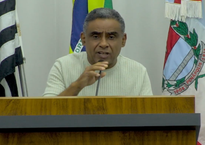 Vereador de Pen&aacute;polis afirmou que o ex-prefeito n&atilde;o pagou os diss&iacute;dios anteriores e que n&atilde;o houve reposi&ccedil;&atilde;o durante todos esses anos