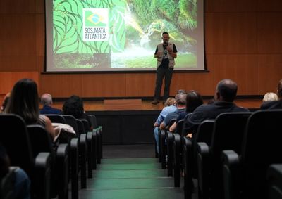 2&ordm; F&oacute;rum Ra&iacute;zes do Futuro tamb&eacute;m marcou o lan&ccedil;amento do Manual de Arboriza&ccedil;&atilde;o Urbana e debateu resili&ecirc;ncia clim&aacute;tica nas cidades