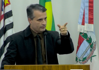 Vereador de Pen&aacute;polis afirma que caso envolve repasse de R$ 6,4 mil &agrave; pr&oacute;pria campanha e aponta erros na fundamenta&ccedil;&atilde;o da a&ccedil;&atilde;o