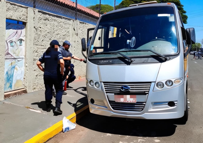 Opera&ccedil;&atilde;o conjunta entre Pol&iacute;cia Militar e Detran vistoriou 14 ve&iacute;culos e resultou em 10 autos de infra&ccedil;&atilde;o