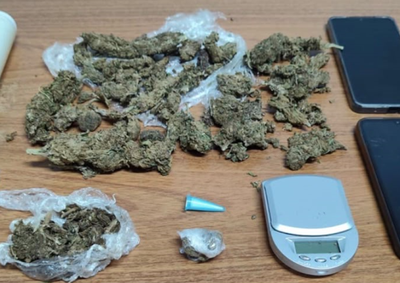 Policiais do Baep apreenderam maconha, coca&iacute;na, balan&ccedil;a de precis&atilde;o e uma motocicleta no bairro &Aacute;guas Claras