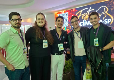 Eduardo Nava, Arthur Bomfim e Guilherme Nunes, do 10&ordm; termo, tiveram tr&ecirc;s trabalhos aprovados no CBCV, em Curitiba