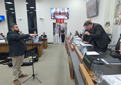 Novo parlamentar assume vaga e defende di&aacute;logo e uni&atilde;o em favor dos avan&ccedil;os para o munic&iacute;pio