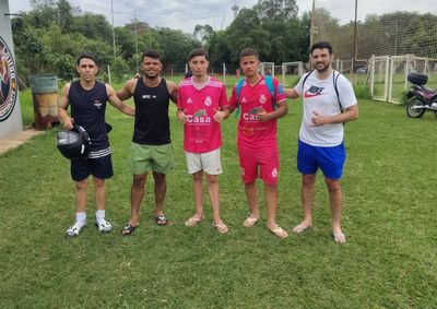 Cinco jogadores diferentes marcaram na vit&oacute;ria do Titans; Ciclo D&uacute; bateu o Jardim Tropical por 3 a 1 e lidera o Grupo A