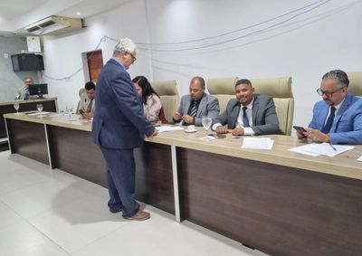 Parlamentares discutem sa&uacute;de, seguran&ccedil;a, cultura e presta&ccedil;&atilde;o de contas da gest&atilde;o municipal