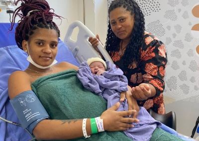 Maria Elo&aacute; foi o primeiro beb&ecirc; a nascer na nova estrutura, inaugurada esta semana em Porto Seguro