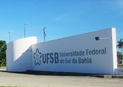 Universidade avan&ccedil;a 34 posi&ccedil;&otilde;es no ranking da Folha e refor&ccedil;a presen&ccedil;a acad&ecirc;mica no Sul e Extremo Sul da Bahia.
