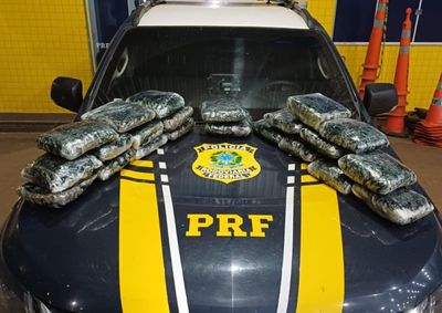 Um homem de 22 anos foi preso em flagrante