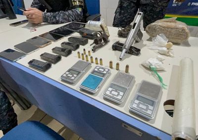 Opera&ccedil;&atilde;o retirou de circula&ccedil;&atilde;o drogas, armamentos, explosivos e objetos roubados