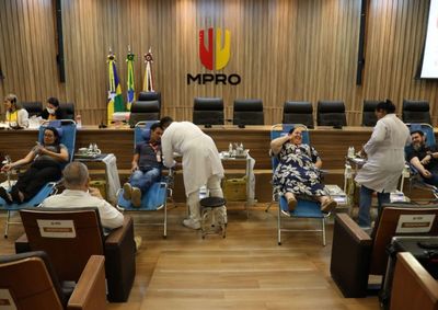 A&ccedil;&atilde;o em alus&atilde;o ao Junho Vermelho mobilizou servidores, familiares e volunt&aacute;rios
